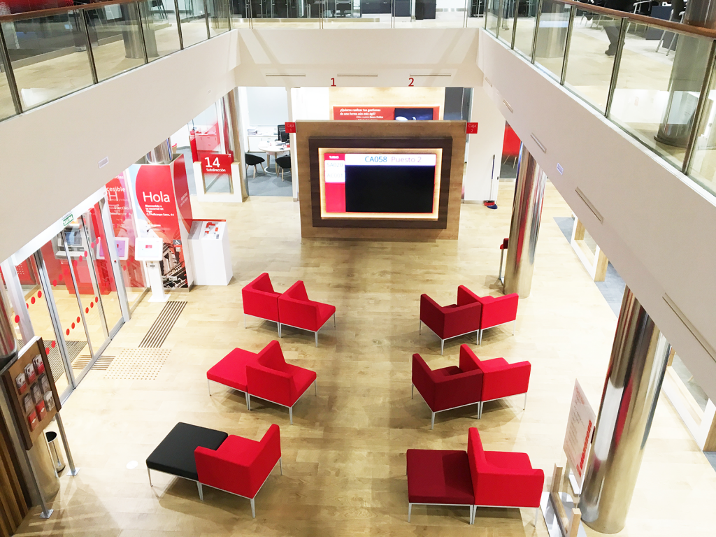 Oficina principal del Banco Santander Calle Policarpo Sanz de Vigo - Dicsa Construcción