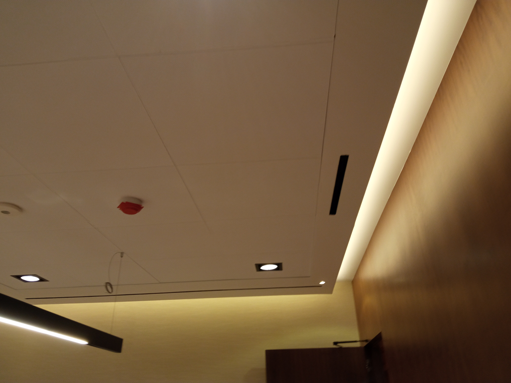 Restauración oficina de Banca privada en El Cantón - A Coruña - Dicsa Construcción