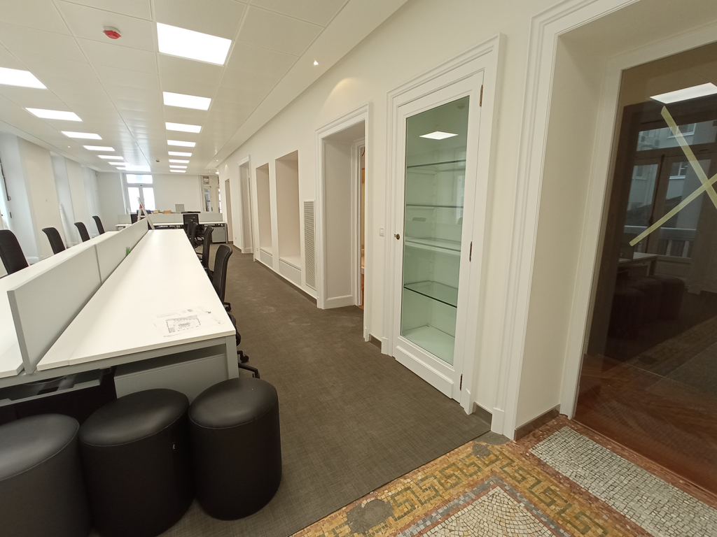 Restauración oficina de Banca privada en El Cantón - A Coruña - Dicsa Construcción