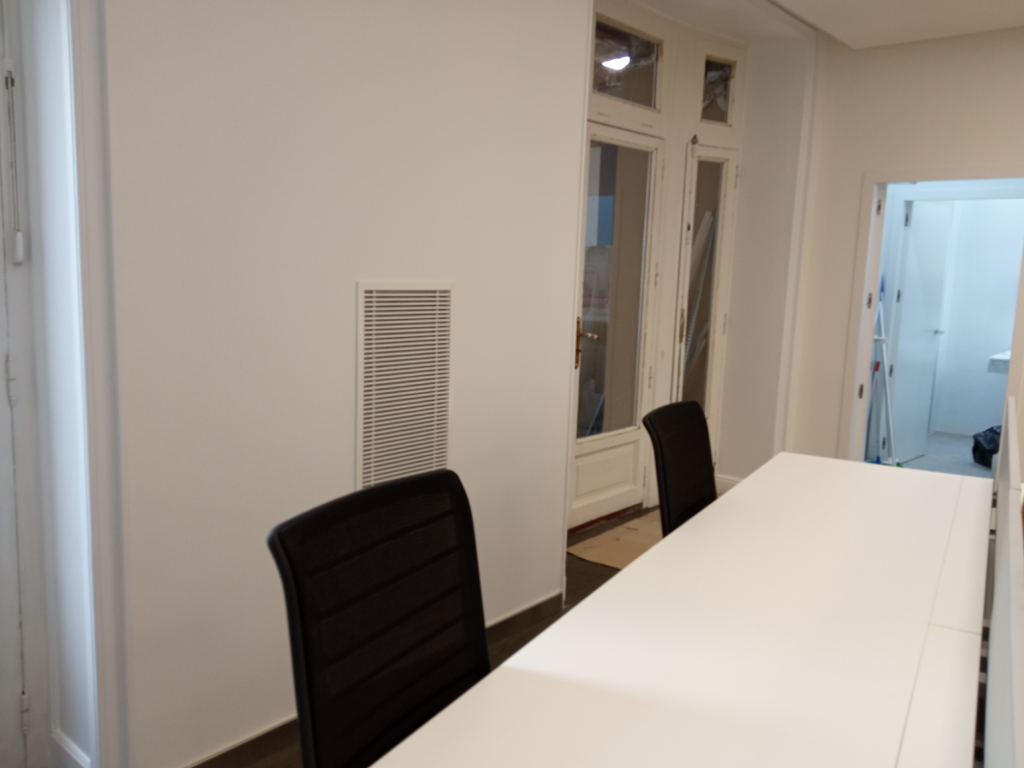 Restauración oficina de Banca privada en El Cantón - A Coruña - Dicsa Construcción