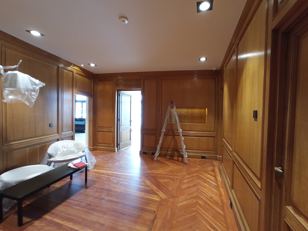 Restauración oficina de Banca privada en El Cantón - A Coruña - Dicsa Construcción