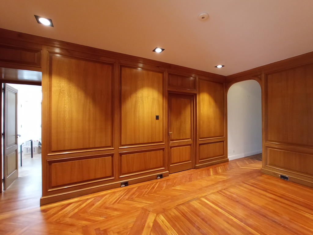 Restauración oficina de Banca privada en El Cantón - A Coruña - Dicsa Construcción