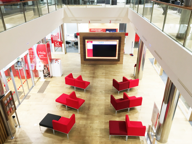 Oficina Principal Banco Santander Calle Policarpo Sanz de Vigo - Dicsa Construcción