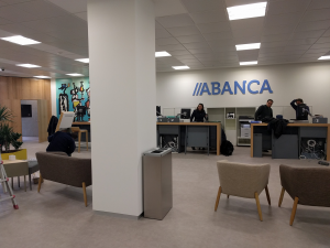 oficina Abanca calle Benito Corbal de Pontevedra - Dicsa Construcción