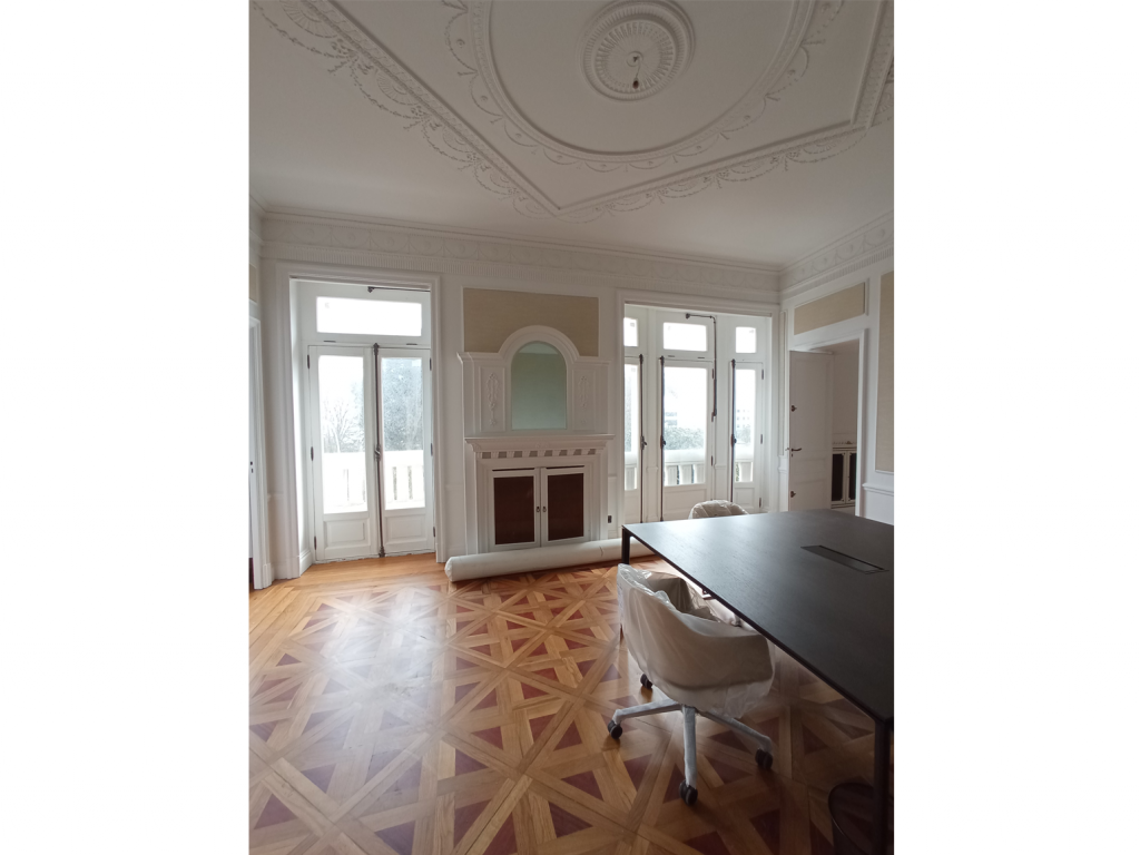 Restauración oficina de Banca privada en El Cantón - A Coruña - Dicsa Construcción