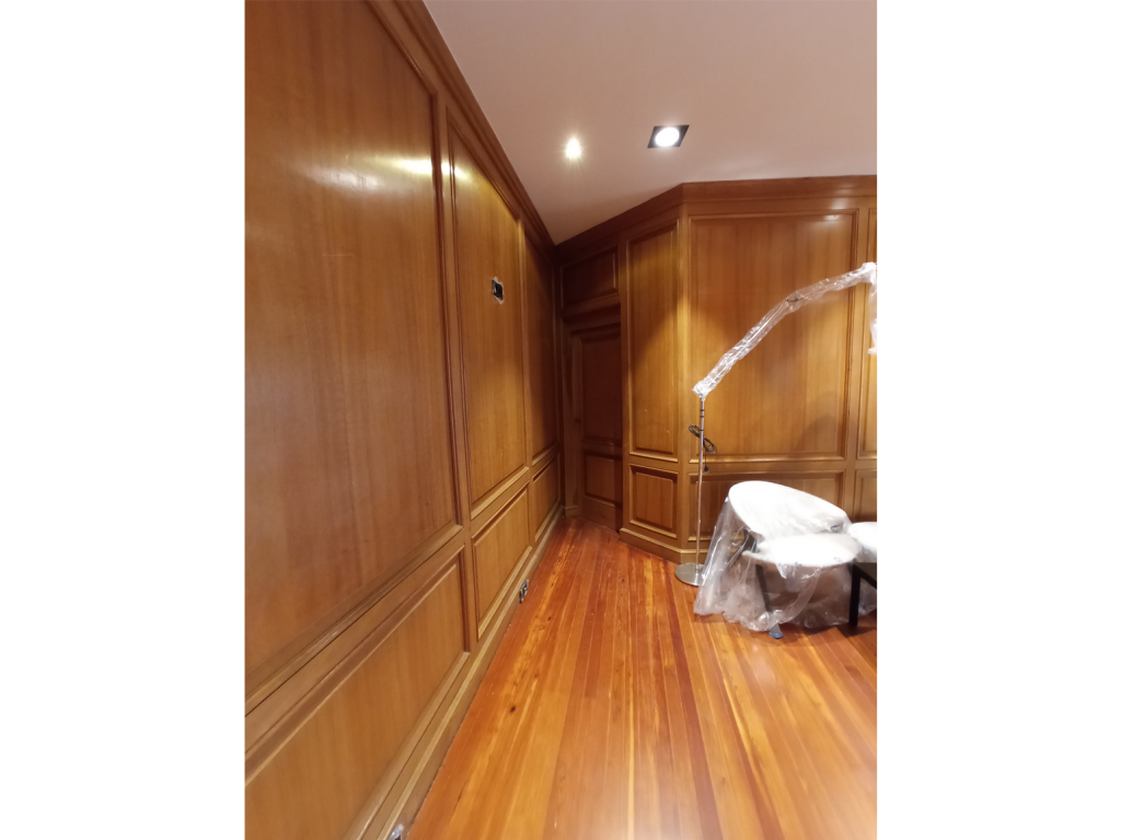 Restauración oficina de Banca privada en El Cantón - A Coruña - Dicsa Construcción