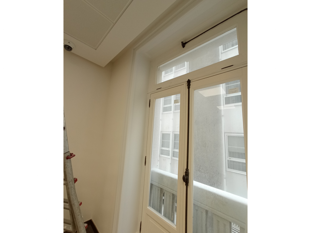 Restauración oficina de Banca privada en El Cantón - A Coruña - Dicsa Construcción