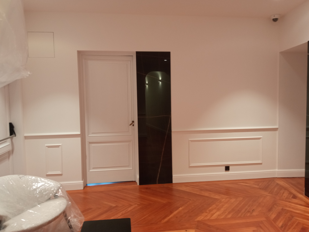 Restauración oficina de Banca privada en El Cantón - A Coruña - Dicsa Construcción
